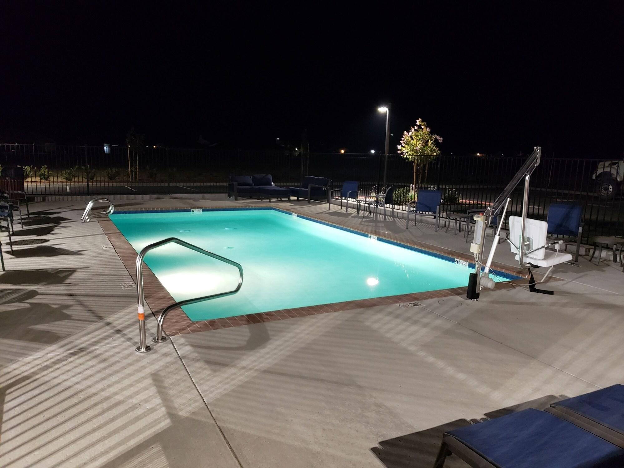 Best Western Plus Coalinga Inn Esterno foto