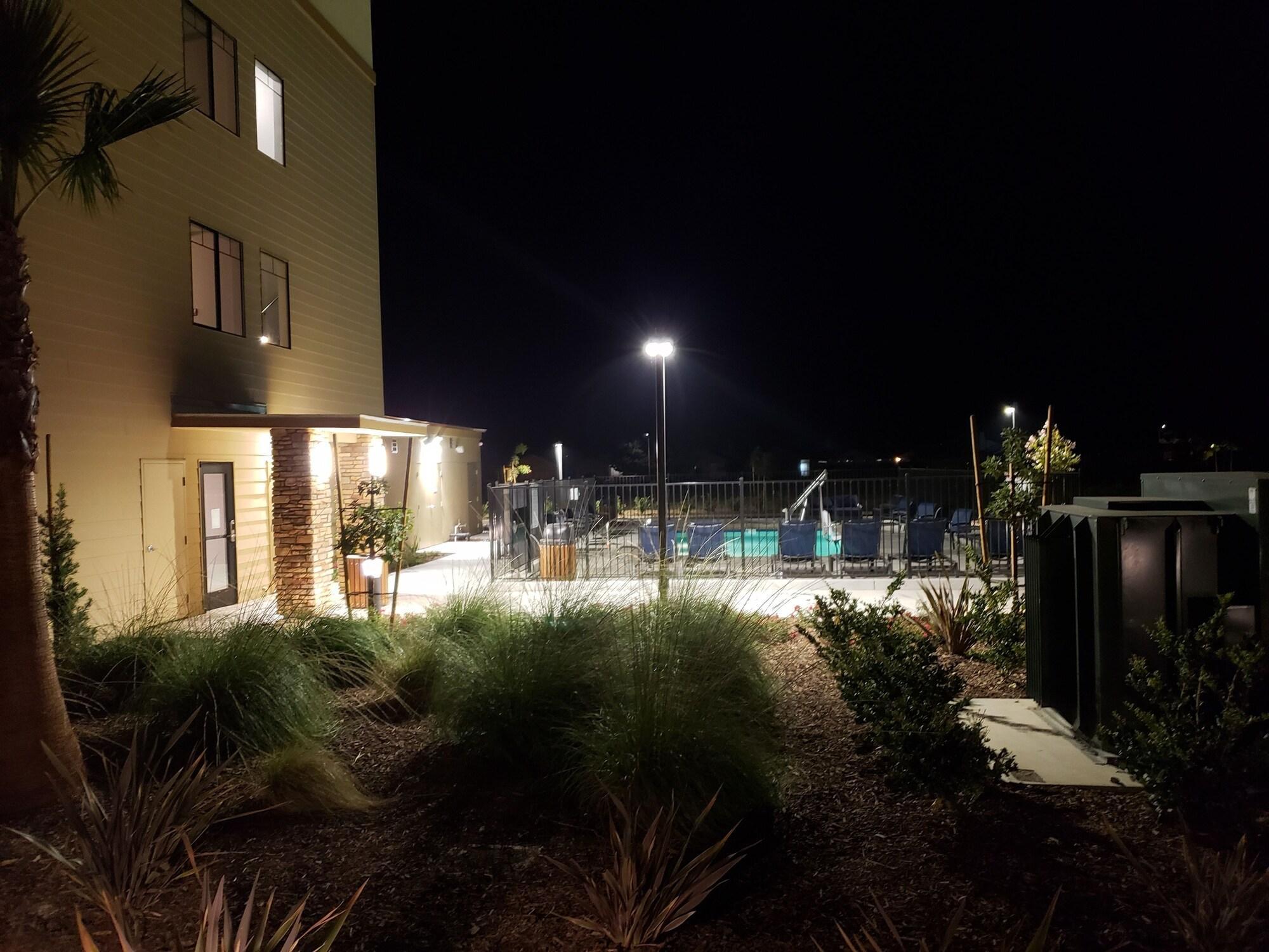 Best Western Plus Coalinga Inn Esterno foto