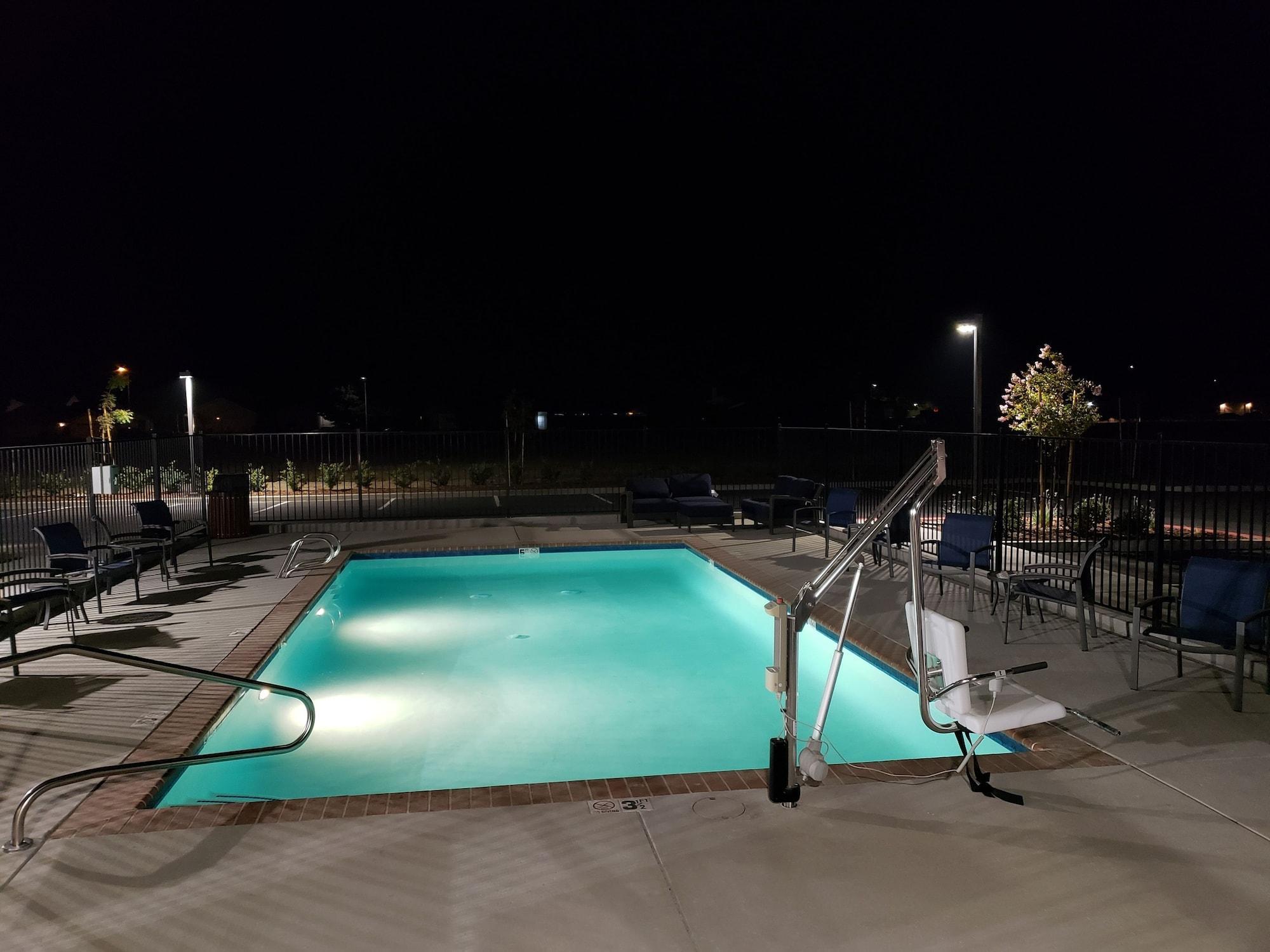 Best Western Plus Coalinga Inn Esterno foto