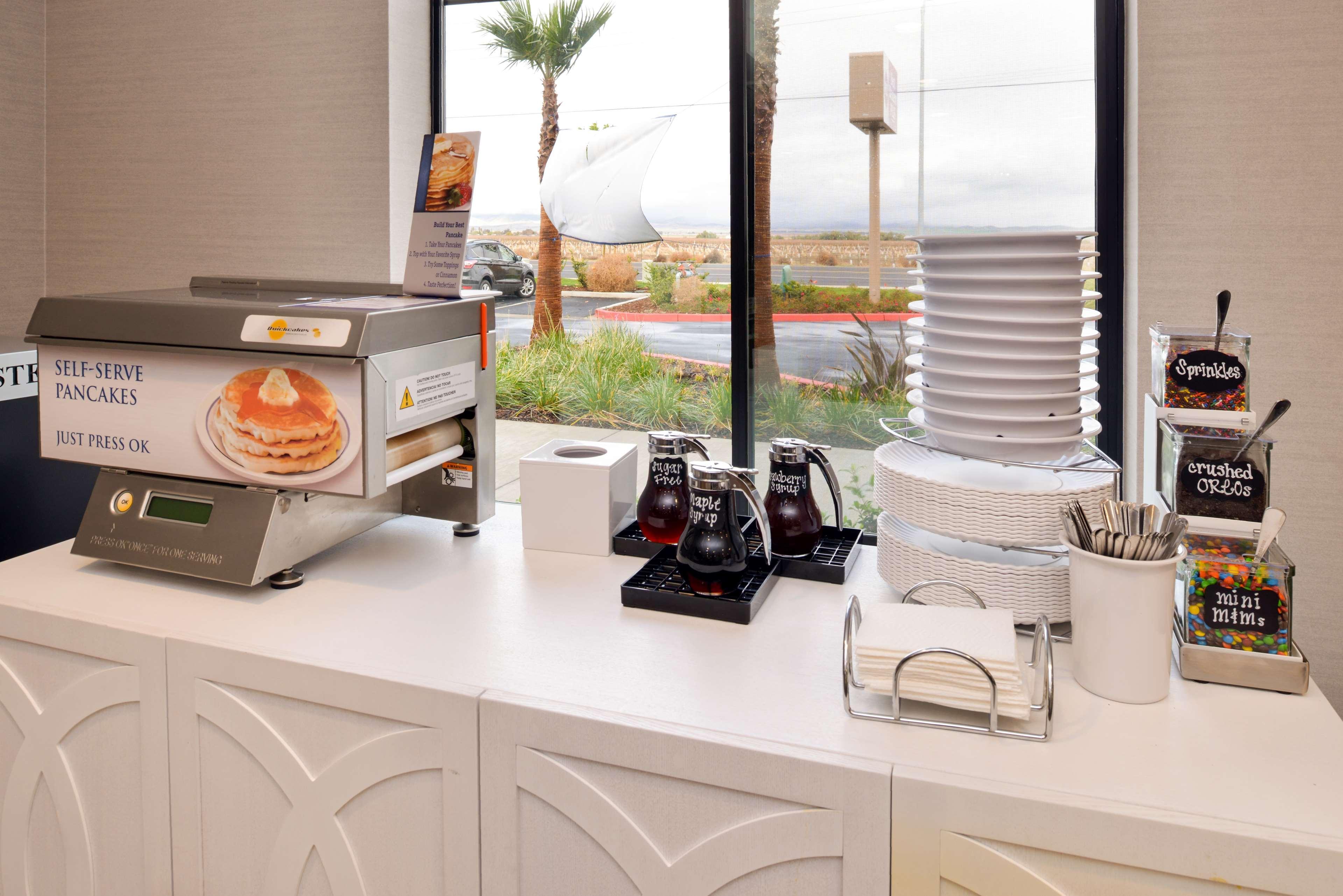 Best Western Plus Coalinga Inn Esterno foto