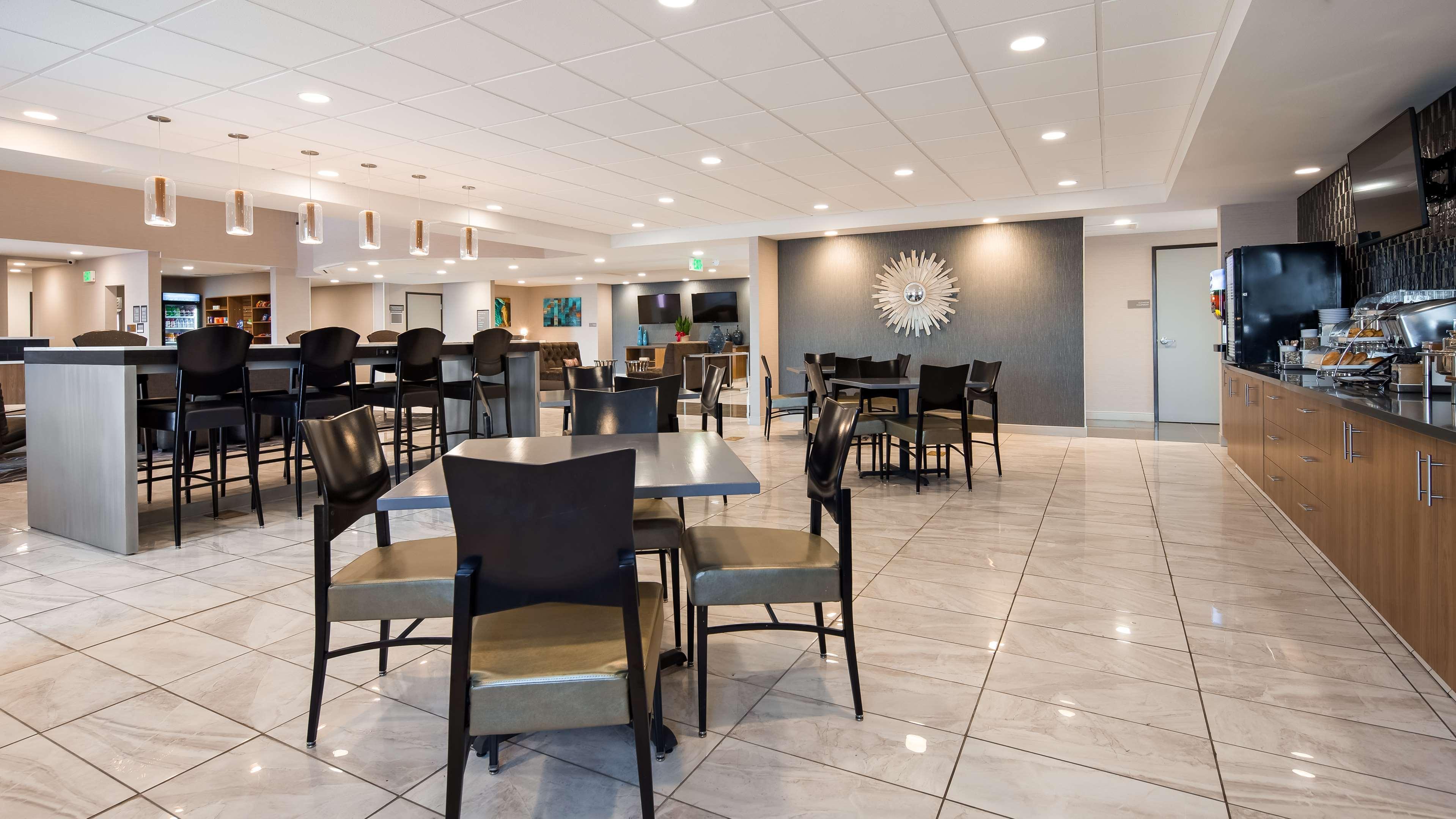 Best Western Plus Coalinga Inn Esterno foto